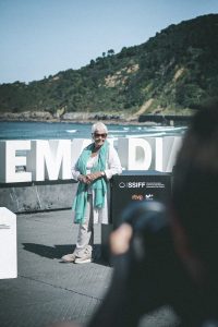 Judi-dench-read-joan