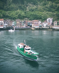 Pasai-donibane_motora