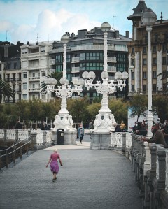 La-Concha-Beach-lampposts